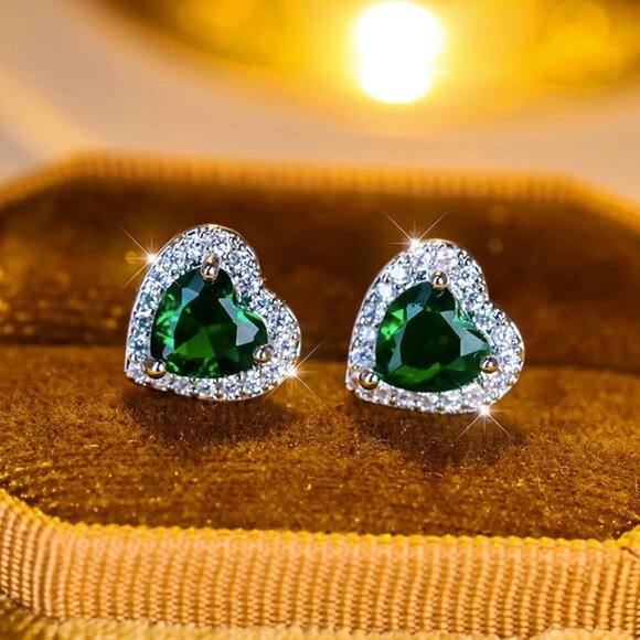 NEW 14k White Gold Emerald Diamond Earrings Heart Stud Earrings - Picture 5 of 6